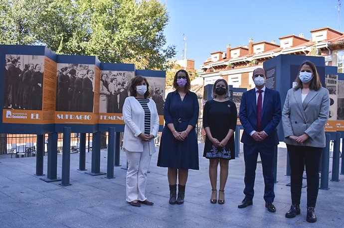 El Ayuntamiento inaugura un nuevo espacio expositivo en la Plaza de Dávalos, dotando al casco histórico de un novedoso recurso cultural