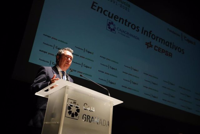 El secretario general del PSOE-A y alcalde de Sevilla, Juan Espadas, en los encuentros informativos de Europa Press Andalucía, a 19 de octubre 2020 en la sede del Centro Cultural CajaGranada  Granada (Andalucía). Europa Press Andalucía celebra este martes