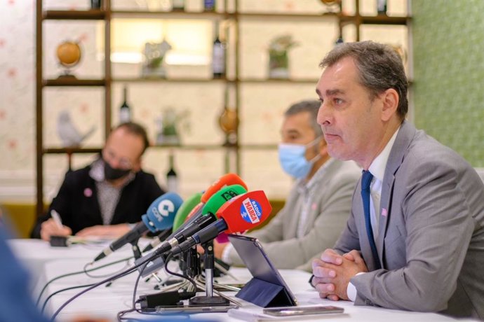 AUDIO: Tierraseca pide a los empresarios de Albacete no "banalizar" la partida para la A-32 y "remar todos juntos"