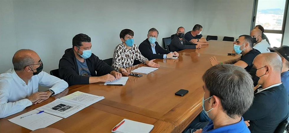 La portavoz nacional del BNG, Ana Pontón, se reúne con representantes del comité de empresa de Alu Ibérica