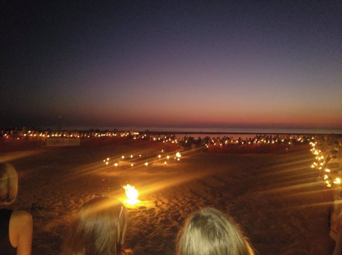 Archivo - Vigilia de oración por los inmigrantes en la playa de Los Lances realizada en 2019