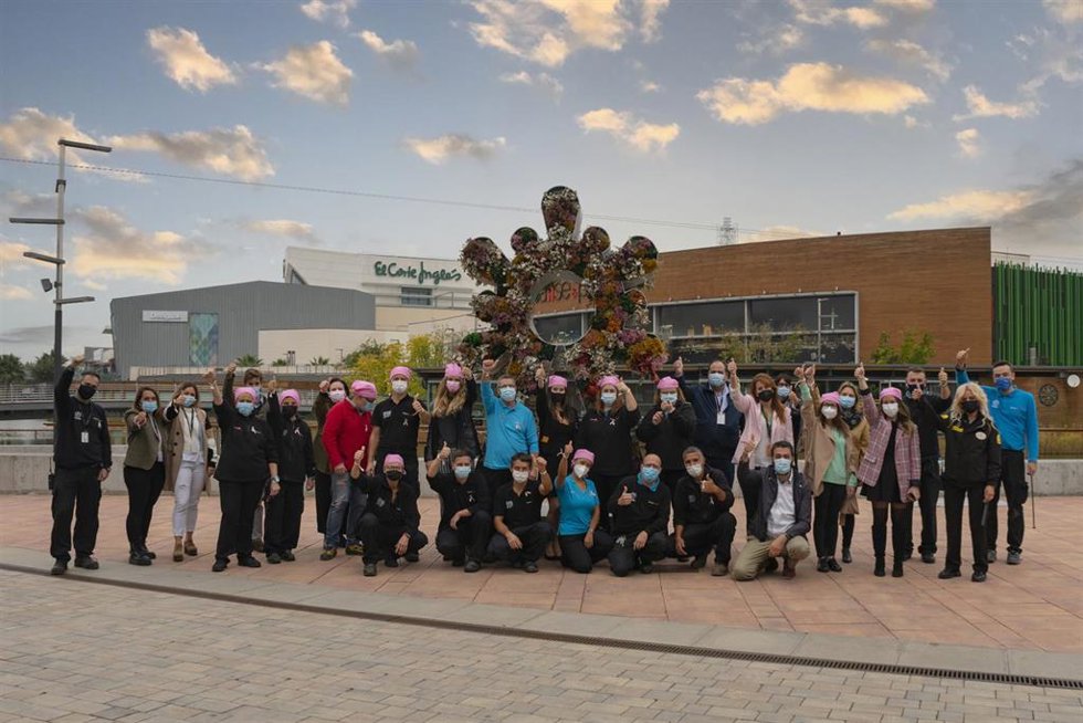 Representantes de Puerto Venecia se solidarizan con las mujeres que han padecido o sufren cáncer de mama