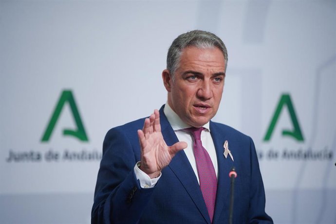 El consejero de la Presidencia, Administración Pública e Interior y portavoz del Gobierno andaluz, Elías Bendodo, este martes en la rueda de prensa tras el Consejo de Gobierno.