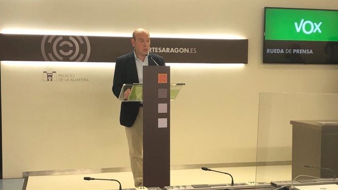 El portavoz de VOX en las Cortes de Aragón, Santiago Morón.