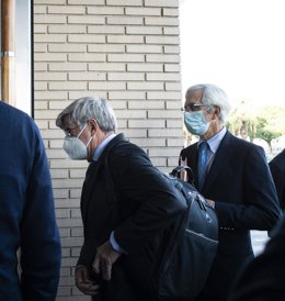 Imagen de los acusados en el juicio Castor a su llegada a la Audiencia de Castellón