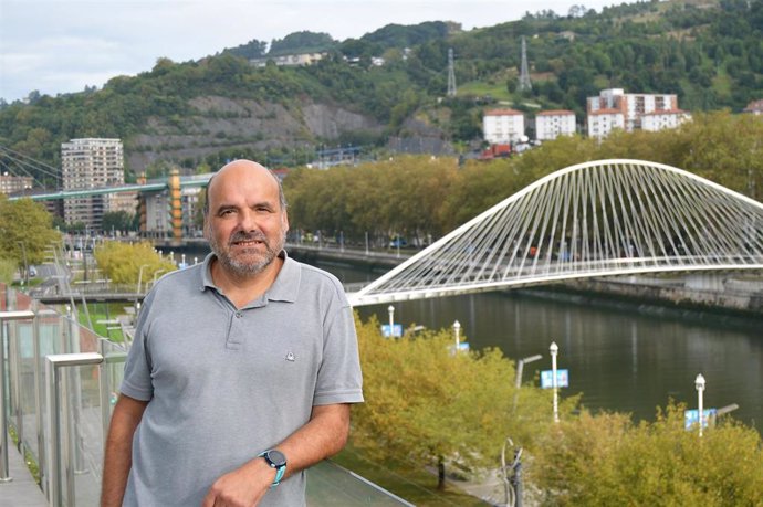 Archivo - El subdirector de Redes Municipales del Consorcio de Aguas Bilbao Bizkaia, Juan Luis Mozo.