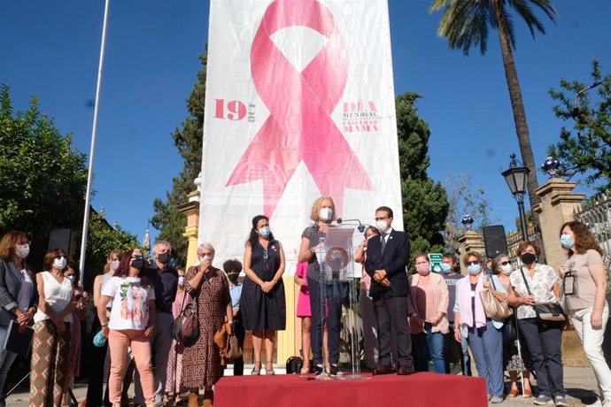 Acto en la US por el Día contra el Cáncer de Mama