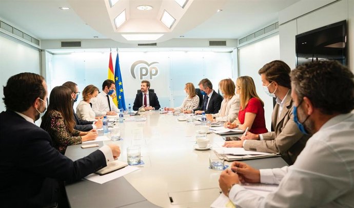 El líder del PP, Pablo Casado, preside la reunión del comité de dirección del PP. En Madrid, a 18 de octubre de 2021.