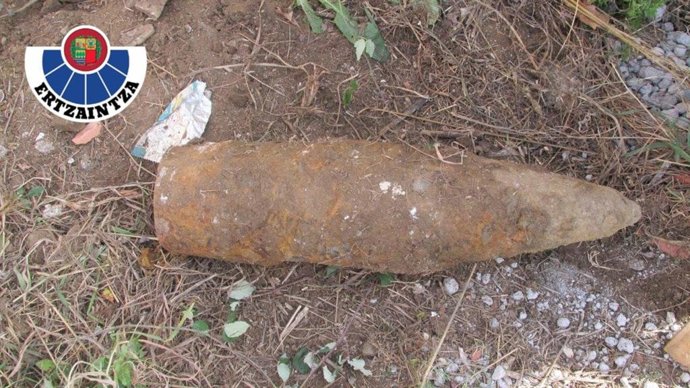 Obús localizado en Legutio (Álava)