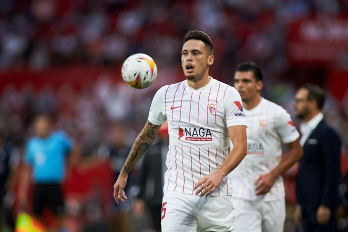 Lucas Ocampos con el Sevilla
