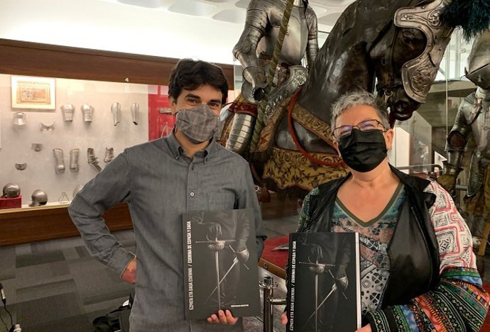 La Diputación Foral de Álava edita el libro 'Esgrima de espada y daga' de Iker Alejo Suescun