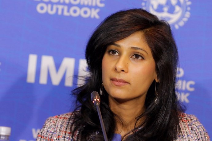 Archivo - Gita Gopinath, economista jefe del FMI