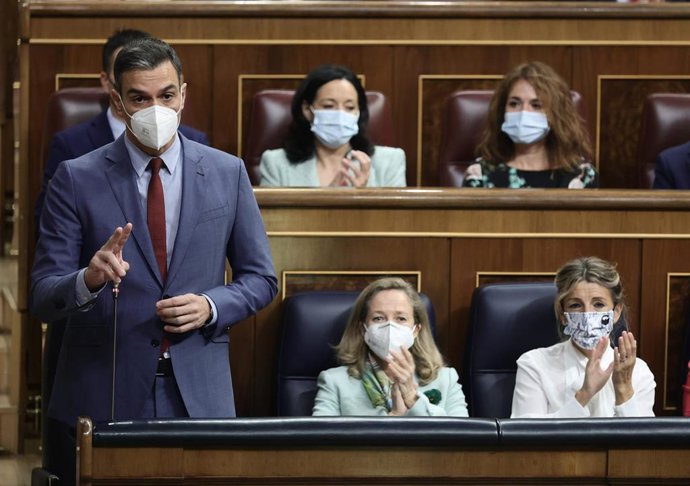 El presidente del Gobierno, Pedro Sánchez, interviene en una sesión de control al Gobierno en el Congreso de los Diputados