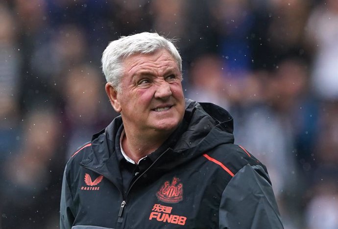 Archivo - 15 August 2021, United Kingdom, Newcastle: Newcastle United manager Steve Bruce is pictured before the English Premier League match soccer match between Newcastle United and West Ham United at St. James' Park. Photo: Owen Humphreys/PA Wire/dpa