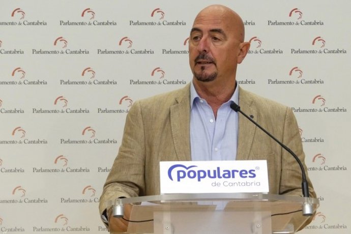 El dipuato 'popular' César Pascual.