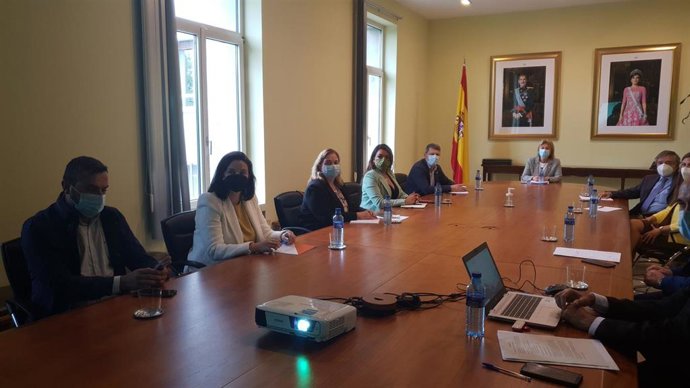 Reunión de Delia Losa en Tineo.
