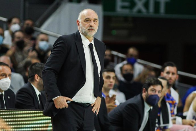 Pablo Laso dirigiendo al Real Madrid
