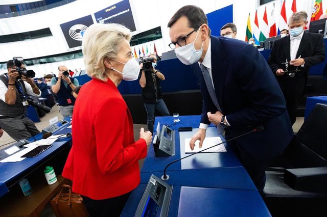 Ursula Von der Leyen y Mateusz Morawiecki en la Eurocámara