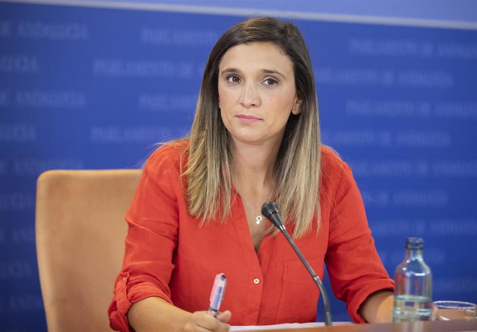 Archivo - Rueda de prensa de la portavoz adjunta del grupo parlamentario PSOE-A, María Márquez, en el Parlamento de Andalucía. (Foto de archivo).