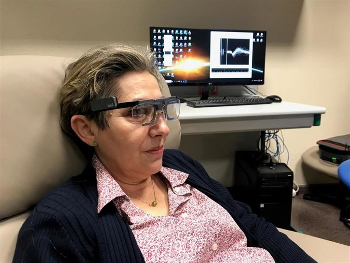 Investigadores de la UMH logran estimular la visión en una persona ciega para percibir formas simples y letras