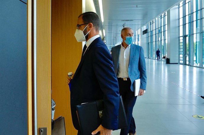 Archivo - El exjefe de gabinete del Ministerio de Asuntos Exteriores Camilo Villarino se dirige al Juzgado de Instrucción Número 7 de Zaragoza para declarar como investigado, a 13 de septiembre de 2021, en Zaragoza, Aragón (España).Villarino está invest