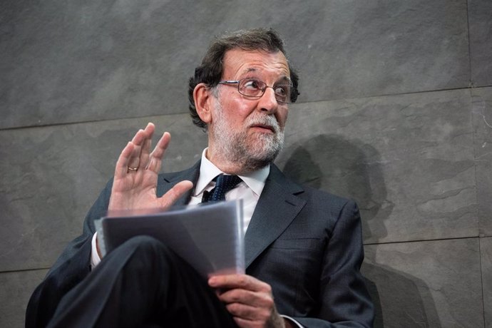 El expresidente del Gobierno Mariano Rajoy, en el debate El papel del periodismo en el escenario del poder, a 20 de octubre de 2021, en Madrid (España). 