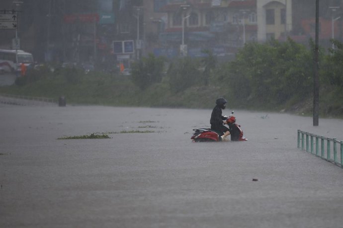 Archivo - Imagen de archivo de las inundaciones en Katmandú, Nepal.