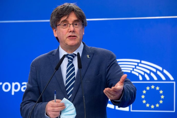 Archivo - HANDOUT - 03 June 2021, Belgium, Brussels: Catalan MEP Carles Puigdemont holds a press conference regarding his immunity at the European Parliament in Brussels. Photo: Jan Van De Vel/European Parliament/dpa - ATTENTION: editorial use only and 