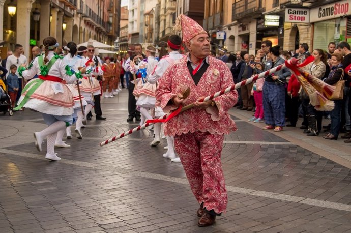 Danzantes de Támara de Campos.