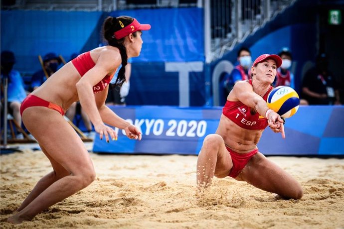 Archivo - La pareja española de vóley playa, formada por Elsa Baquerizo y Liliana Fernández, ganan a Japón en el 'lucky loser' para avanzar a octavos de final en los Juegos Olímpicos de Tokyo 2020