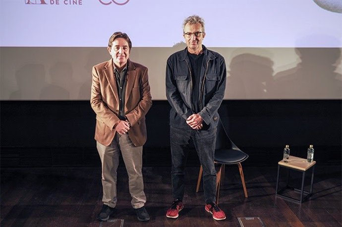 Luis García Montero y Mariano Barroso.