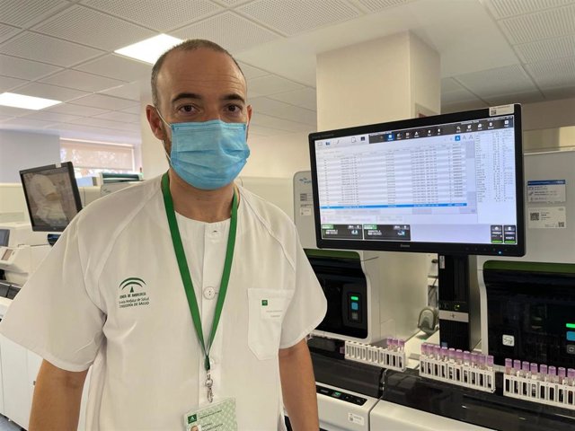 Antonio Ochando, enfermero referente en investigación en el Hospital Universitario de Jaén