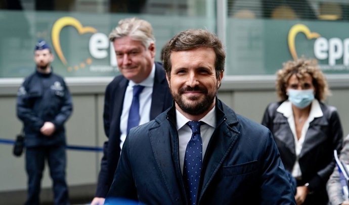 El presidente del PP, Pablo Casado, a su llegada al Consejo Europeo en Bruselas, 21 de octubre de 2021.