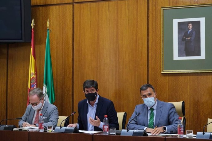 El vicepresidente de la Junta y consejero de Turismo, Regeneración, Justicia y Administración Local, Juan Marín, comparece en comisión parlamentaria.