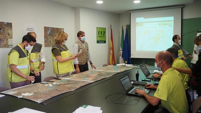 El delegado del Gobierno andaluz, Antonio Repullo, en el simulacro de inundaciones.