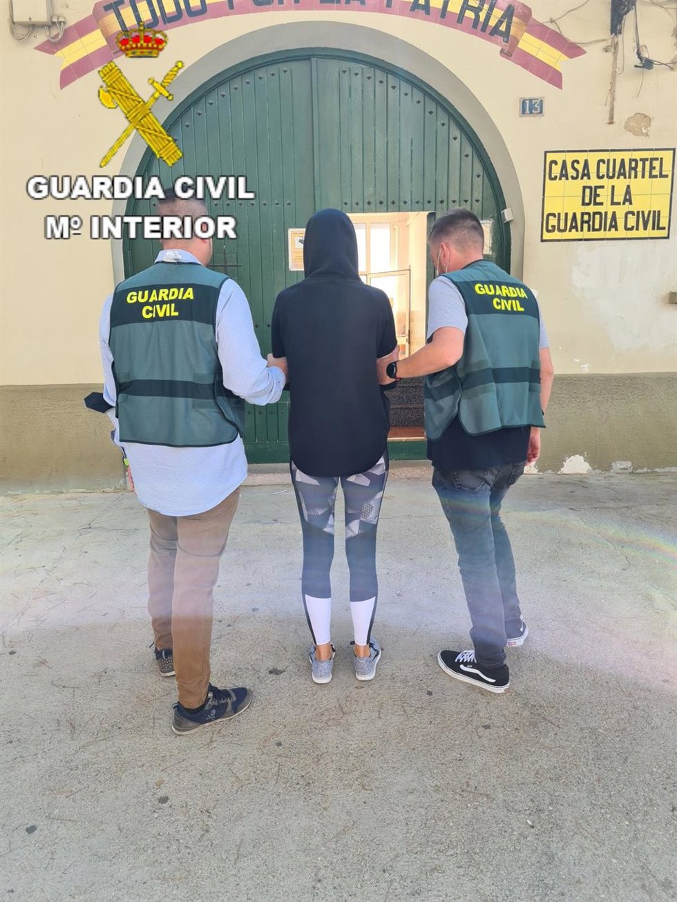 Una detenida en la operación