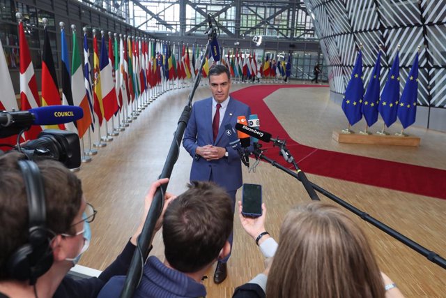 21 October 2021, Belgium, Brussels: Spanish Prime Minister Pedro Sanchez arrives for the European Union summit at The European Council. Photo: Nicolas Maeterlinck/BELGA/dpa