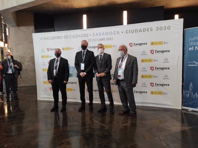 El ministro del Interior, Fernando Grande-Marlaska asiste en Zaragoza a la inauguración del VI Encuentro de Ciudades por la Seguridad Vial y la Movilidad Sostenible.