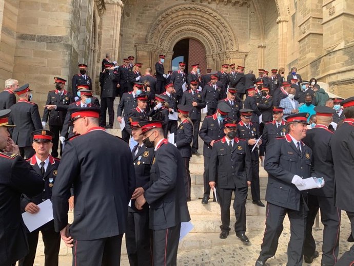 La Seu Vella de Lleida ha acogido este jueves la celebración del Dia de les Esquadres de la región policial de Ponent.