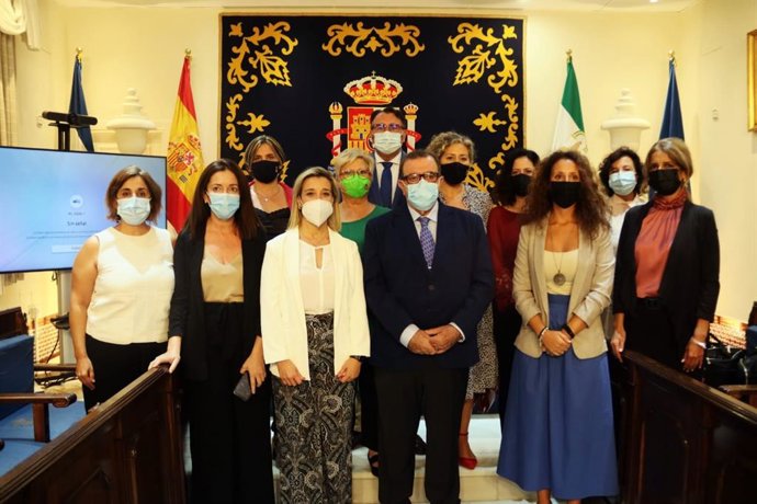 Acto del homenaje a los 40 años de aprobación del Referéndum del Estatuto de Autonomía de Andalucía, en Alcalá de Guadaíra.