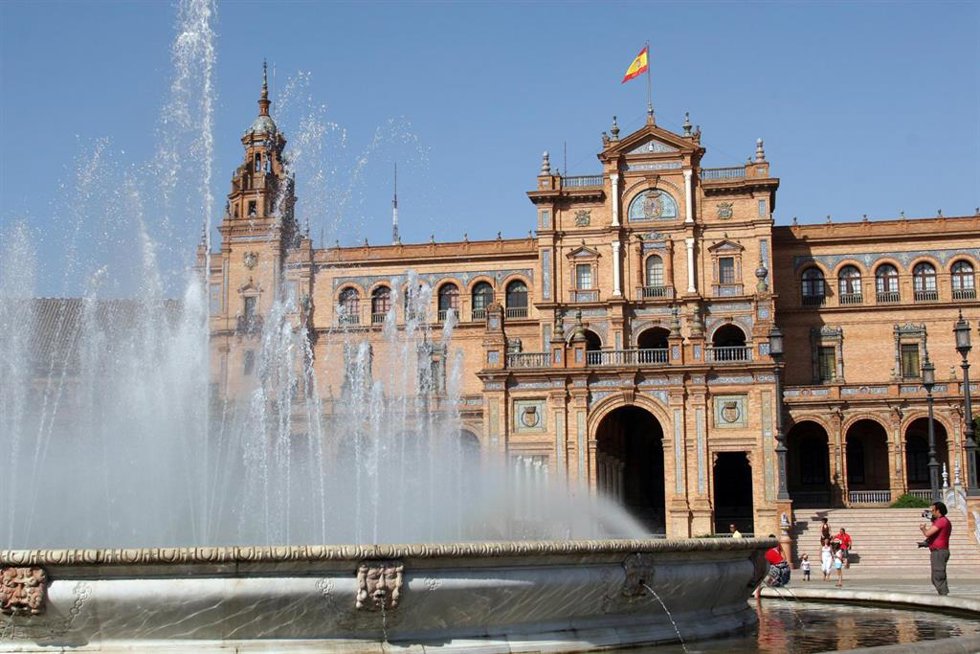 Archivo - La Plaza de España de Sevilla en una imagen de archivo 