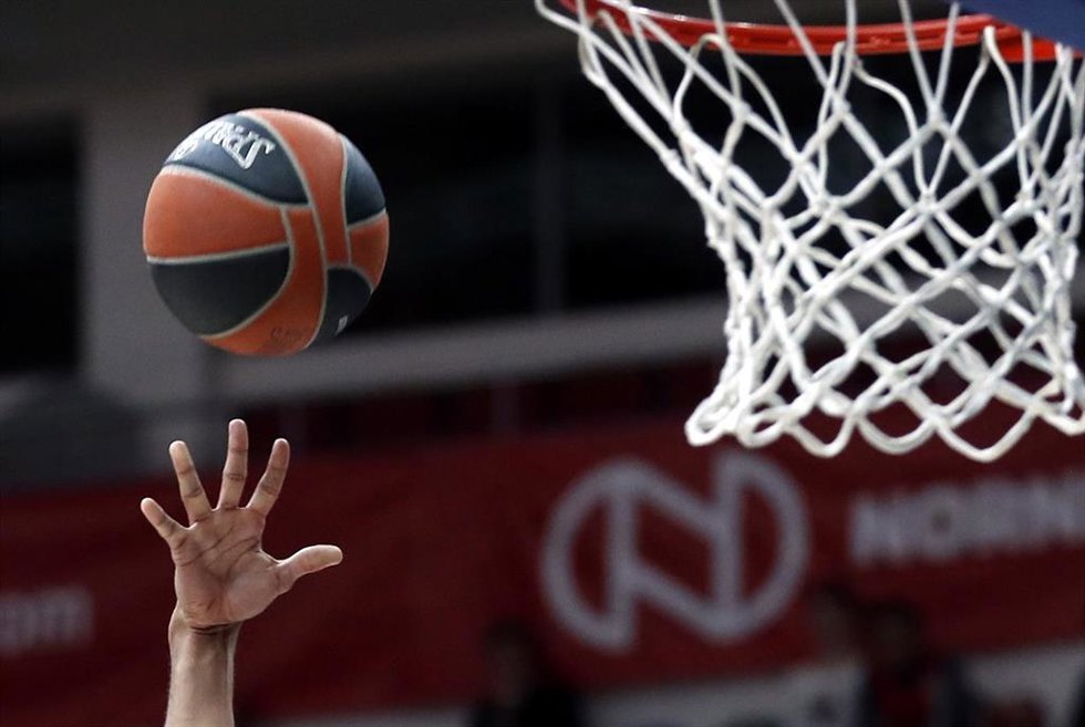 Archivo - El CSD concede 10 millones de euros en ayudas a los clubs de baloncesto y balonmano para paliar los efectos de la pandemia.
