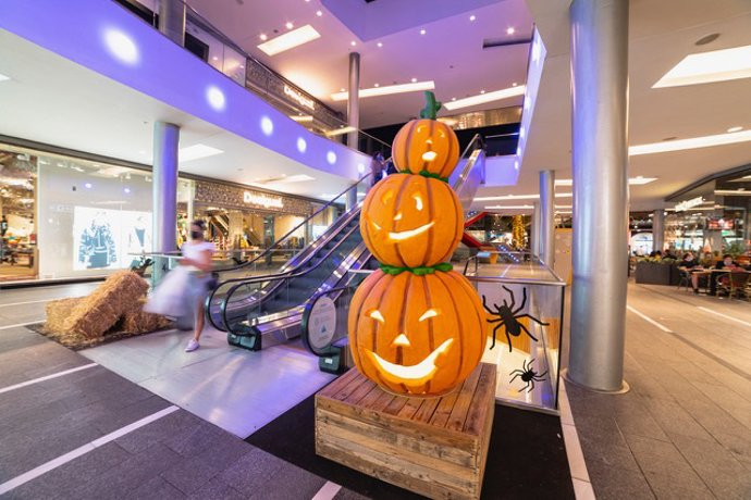 Puerto Venecia en Halloween.