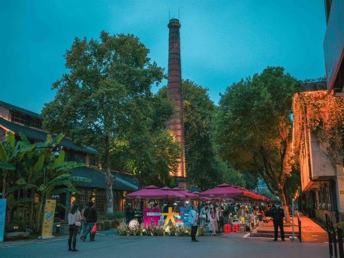 Photo: Taoxichuan Spring and Autumn Art Fair (Autumn Fair) kicks off on Monday. (PRNewsfoto/Xinhua Silk Road)