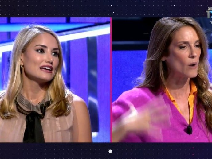 ALBA CARRILLO Y ELENA EN EL PLATÓ DE 'SECRET STORY'