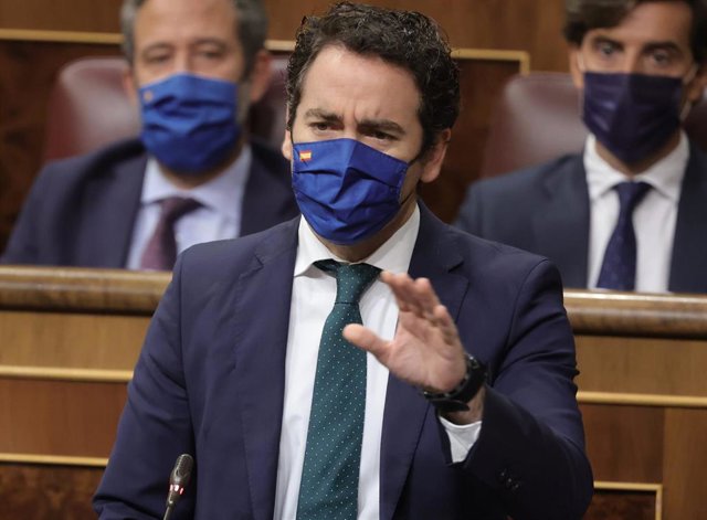 El secretario general del Partido Popular, Teodoro García Egea, interviene en una sesión de control al Gobierno en el Congreso de los Diputados, a 13 de octubre de 2021, en Madrid, (España).