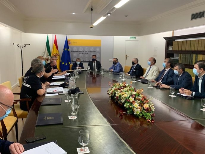 Reunión en la Subdelegación del Gobierno para coordinar el dispositivo para el Gran Poder.