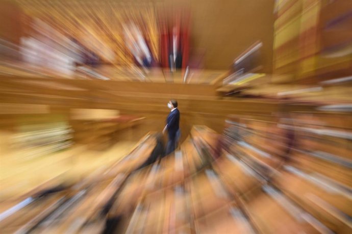 Archivo - El presidente de la Comunidad Valenciana, Ximo Puig, durante el acto institucional por el Día de les Corts Valencianes, a 25 de abril de 2021, en Valencia