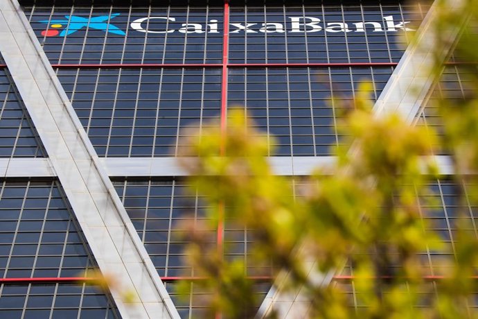 Archivo - Arxiu - Edifici corporatiu de CaixaBank