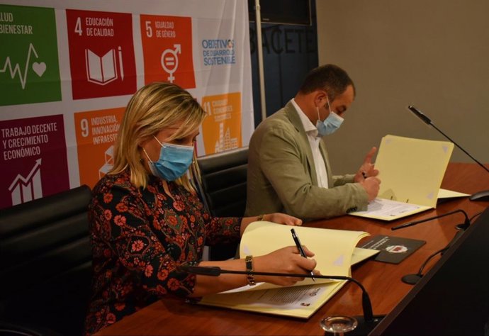 La vicepresidenta provincial, Amparo Torres, ha explicado que el convenio de colaboración suscrito entre este Consorcio y el Ayuntamiento serrano.